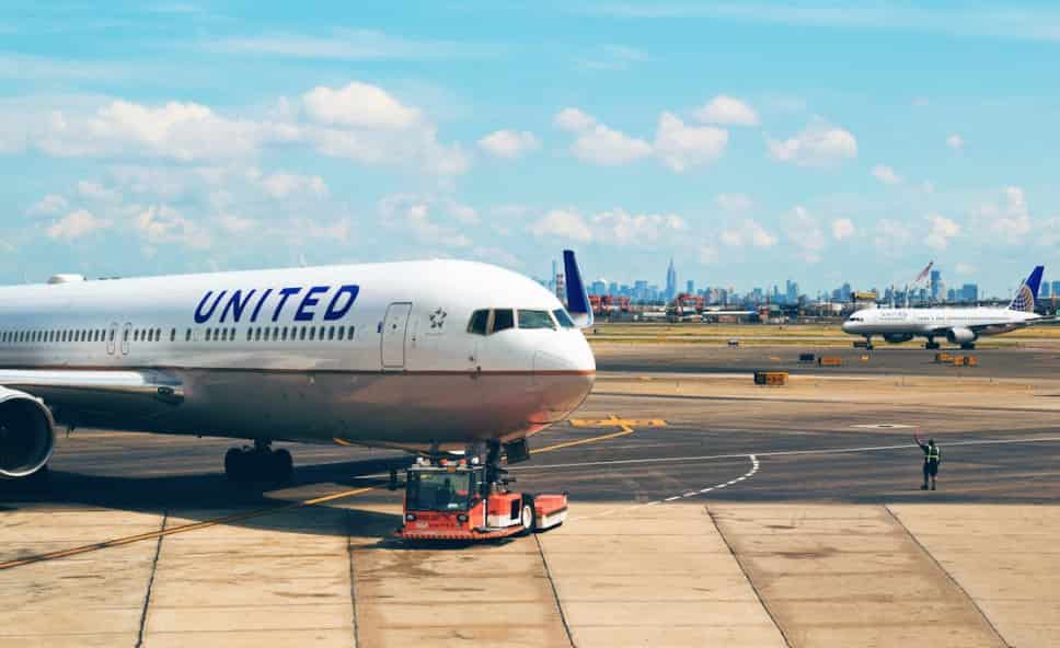 United Airlines Flight UA770 Emergency Diversion Top Update